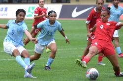 开云体育官方网站-泰国女足选手训练备战亚洲杯赛