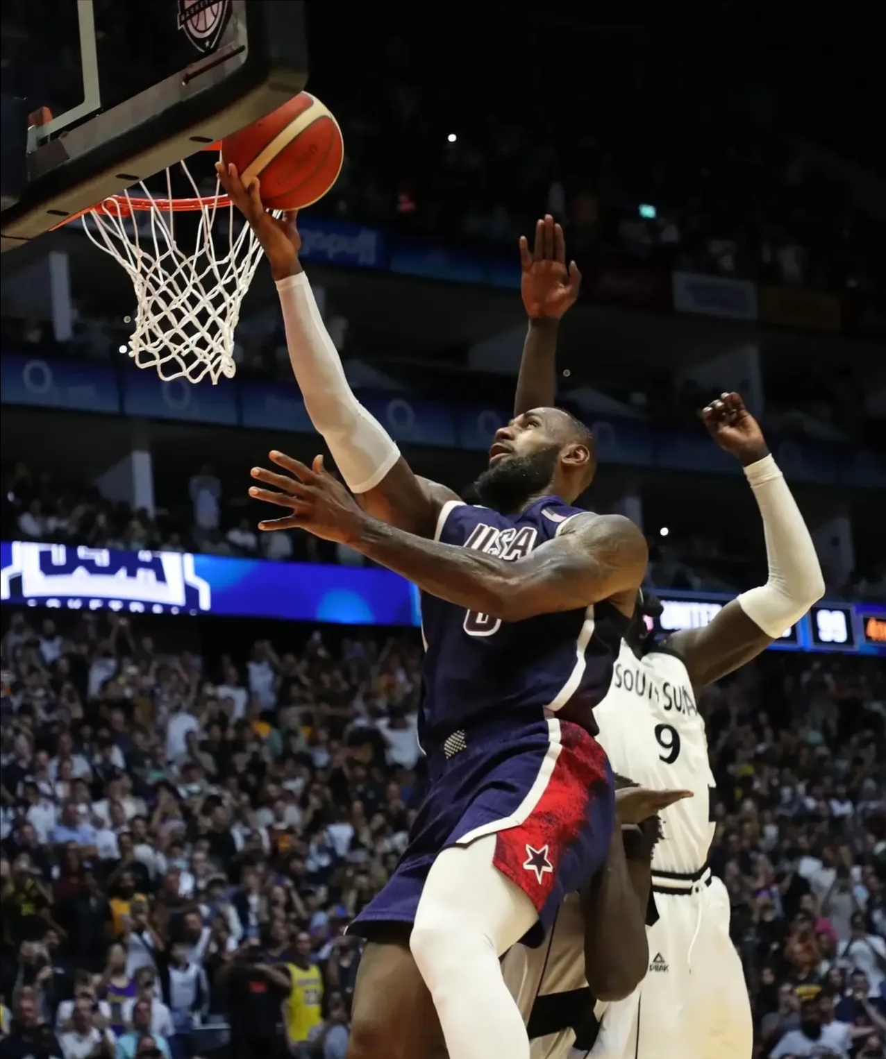 关于阿根廷男篮轻取加拿大男篮,詹姆斯送出助攻的信息 关于阿根廷男篮轻取加拿大男篮,詹姆斯送出助攻的信息